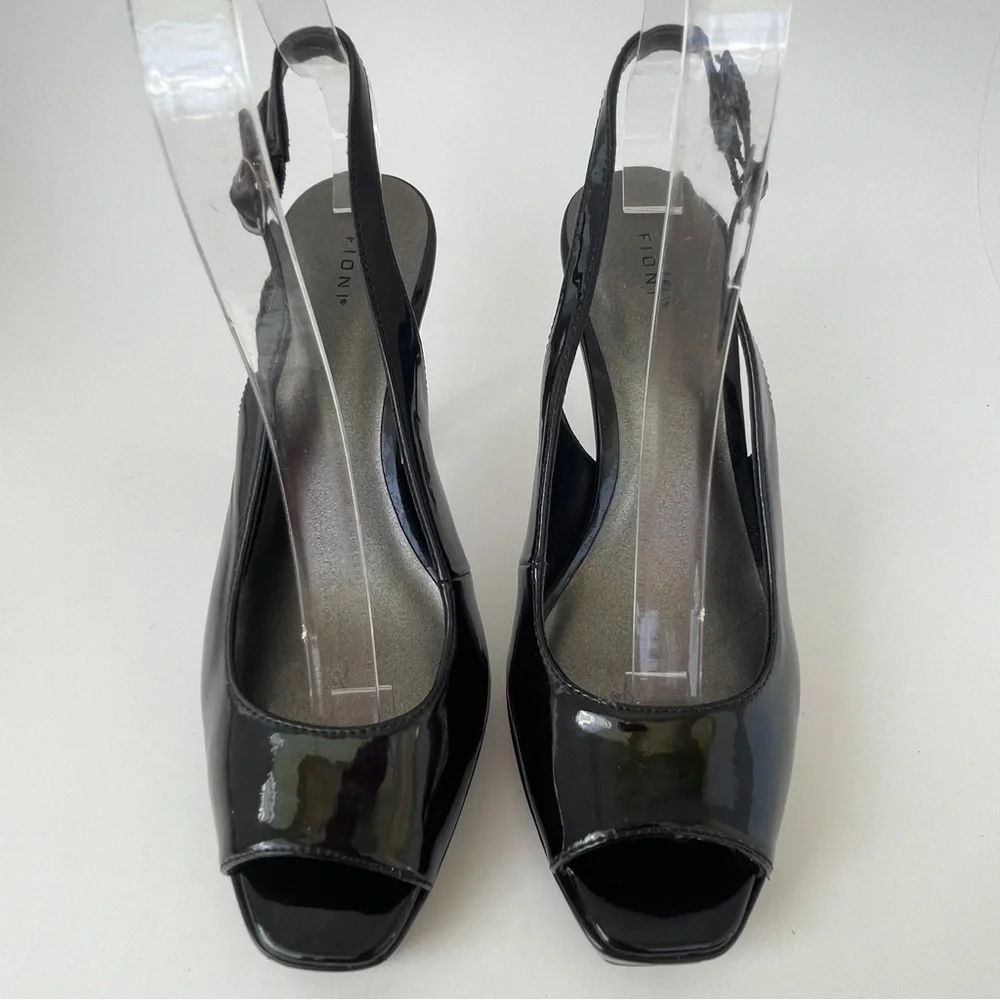 FIONI Clothing Black Patent Slingback Heels - Picture 1 of 10